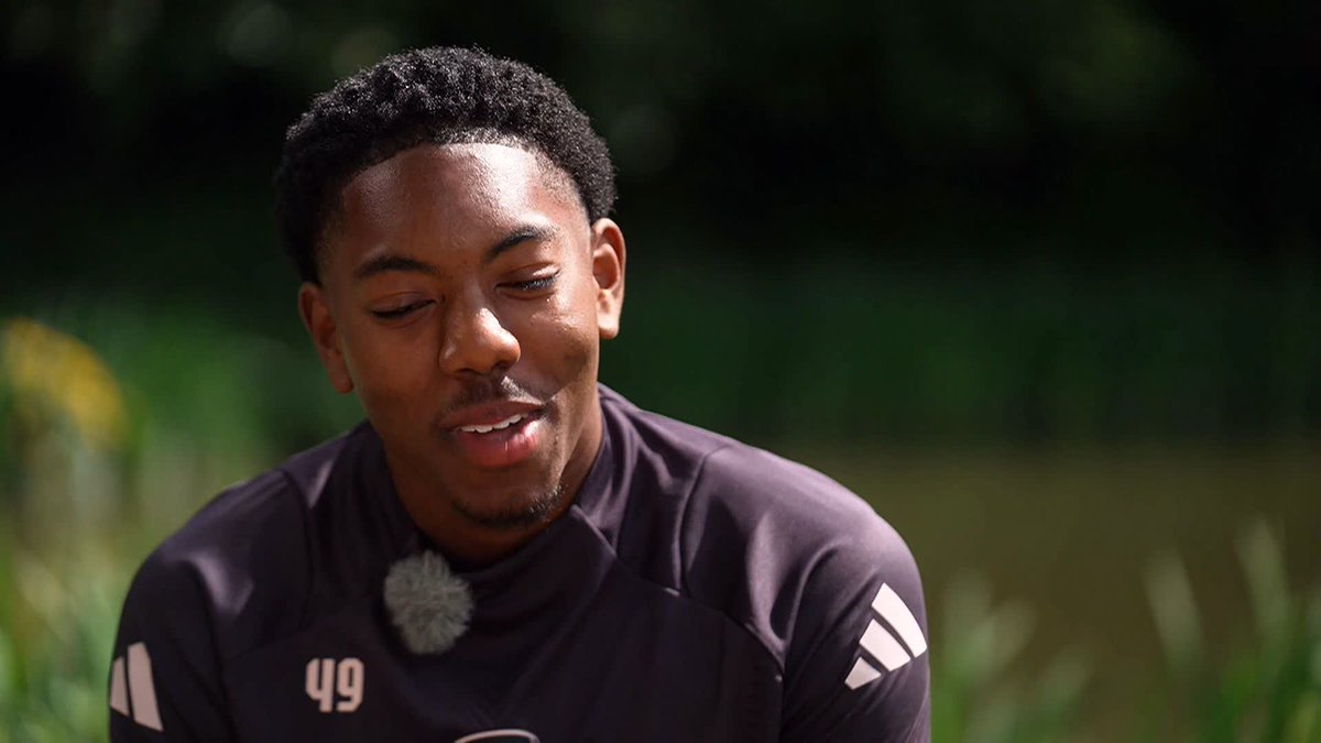 "My confidence comes from preparation" 😤 Arsenal's Myles Lewis-Skelly on how journalling and manifestation has given him the confidence to be where he is now 💪