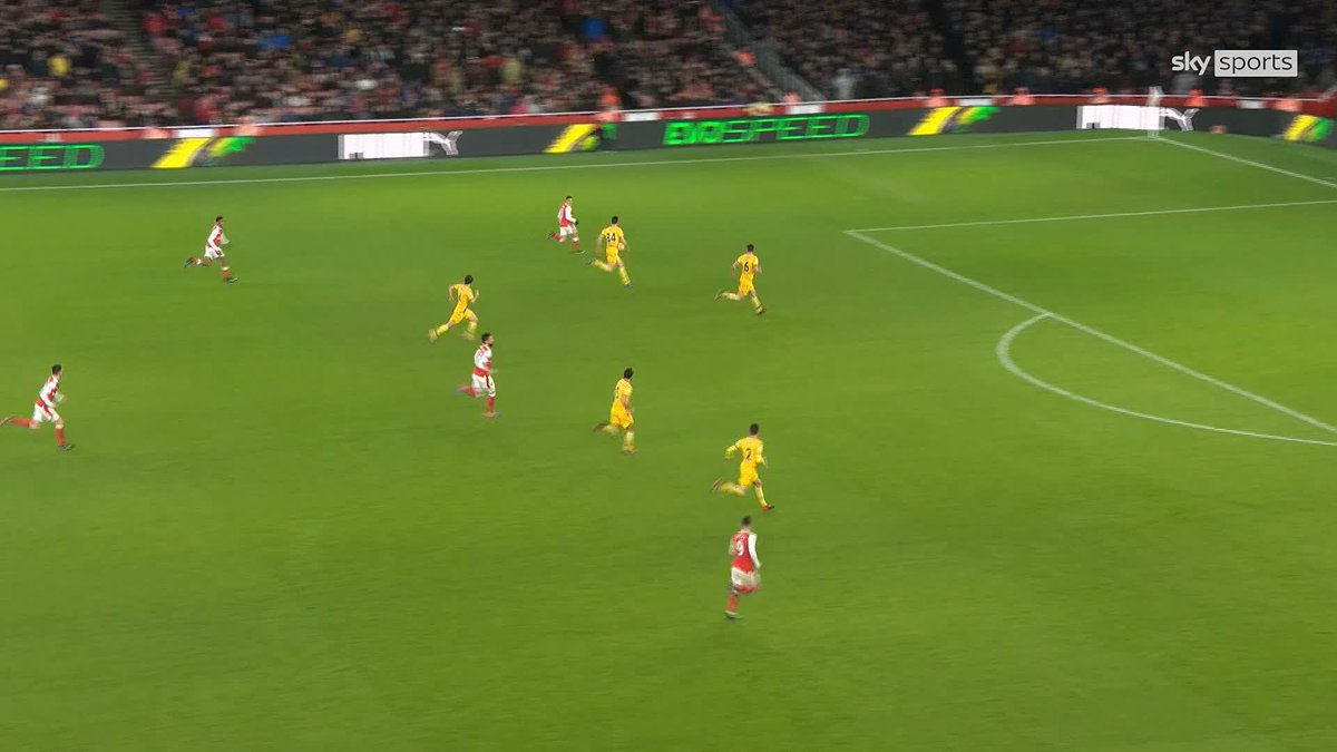 Ahead of Arsenal vs Crystal Palace, it's always a good excuse to relive Olivier Giroud's UNREAL scorpion kick from the fixture in 2016 🦂🔴⚪️