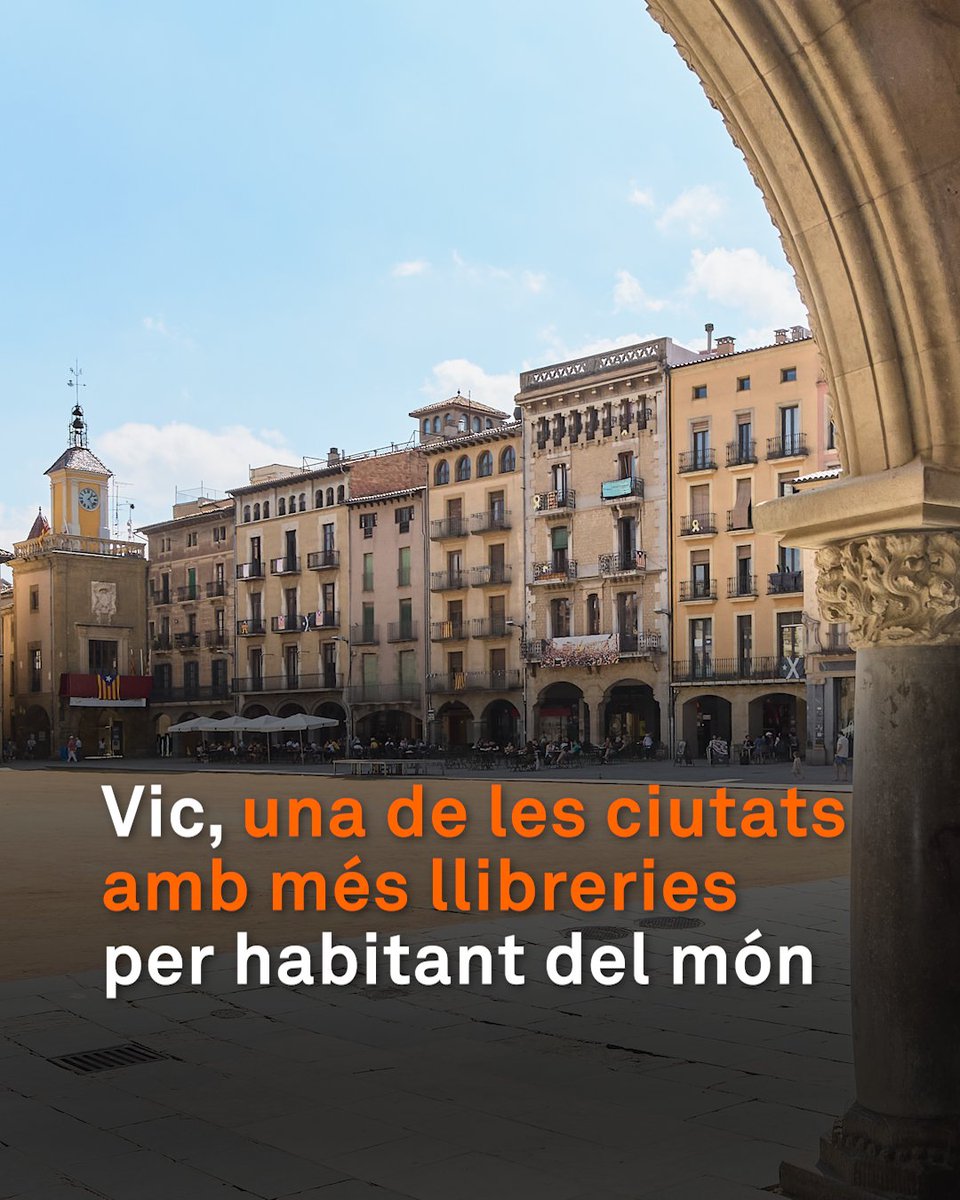 És una de les ciutats del món amb més densitat de llibreries. Vic té 50.000 habitants i 12 llibreries, més d'una per cada 5.000 persones. Un fet poc habitual que enorgulleix els veïns. “No podria viure en un lloc on no hi hagués llibreria” #SantJordi3Cat
