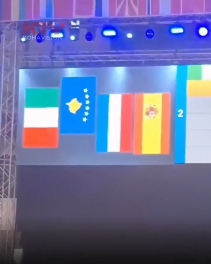 Kosovo's flag and anthem soar high in neighboring Montenegro as Distria Krasniqi wins a gold medal. 🇽🇰