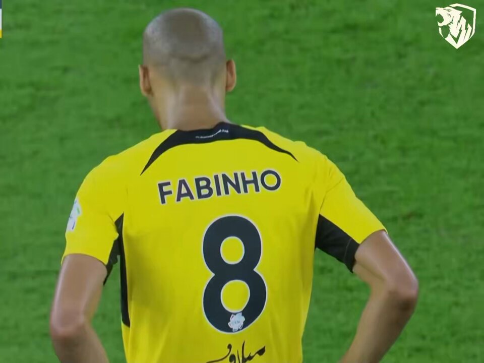 ما قدمه فابينهو امام الاتفاق ، مباراة كبيرة جداً جداً ، ضع لايك للعودة لاحقا 💛💛💛