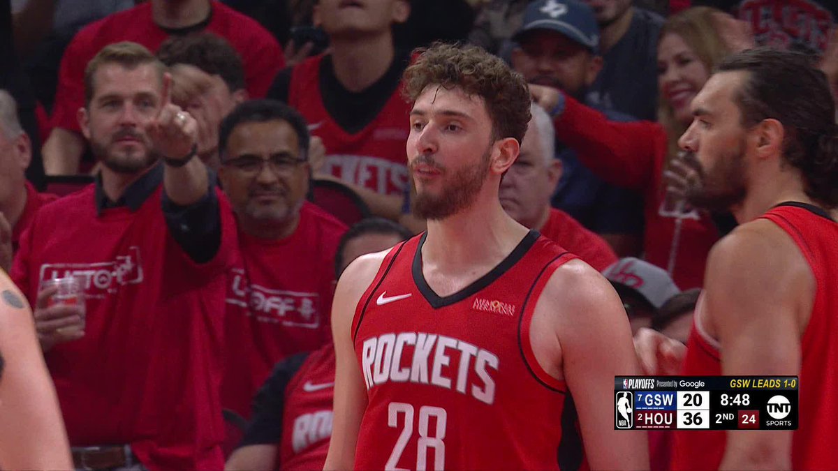 Sengun FLEXES ON 'EM after the and-one 💪 Rockets ROLLING in the first half 😤