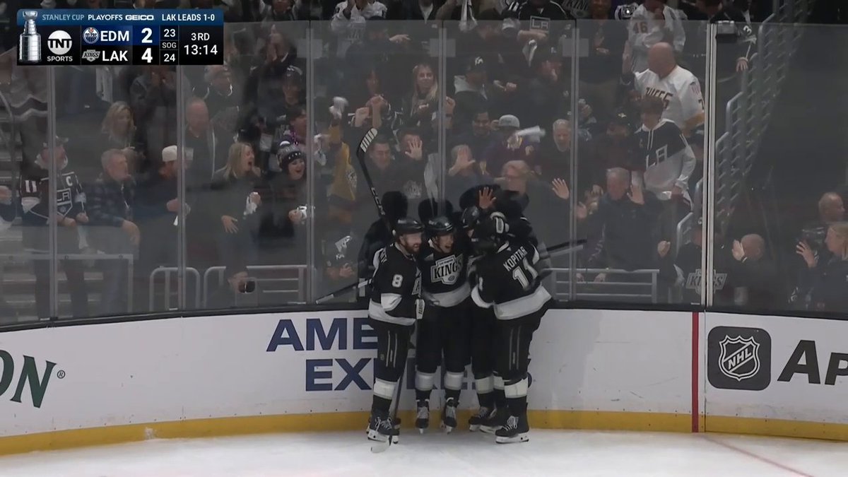 JUICE!! 🧃 The LA Kings are back up by two! #StanleyCup 🇺🇸: NHLonTNT (TBS) & @SportsonMax ➡️ 🇨🇦: Sportsnet or stream on Sportsnet+ ➡️