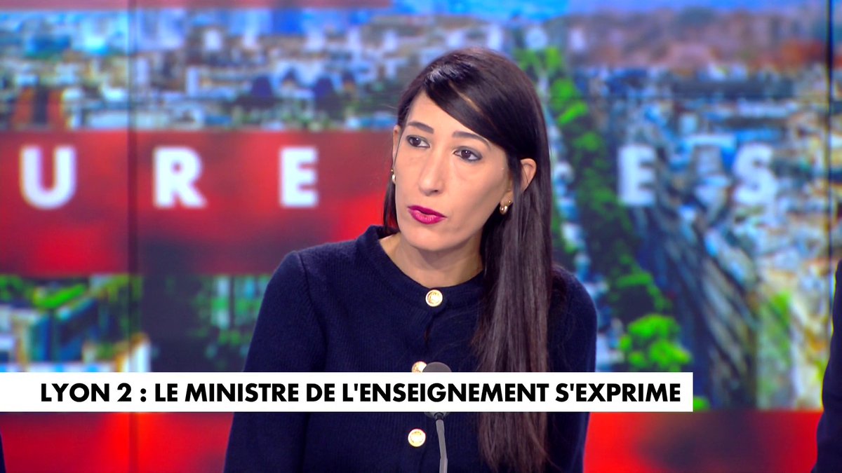 Sabrina Medjebeur, chroniqueur politique, sur les propos du ministre de l'Enseignement, qui a apporté son soutien à un professeur interpellé de façon virulente sur un campus universitaire : «La décennie noire a commencé par la chasse aux professeurs d'université» dans #HDPros