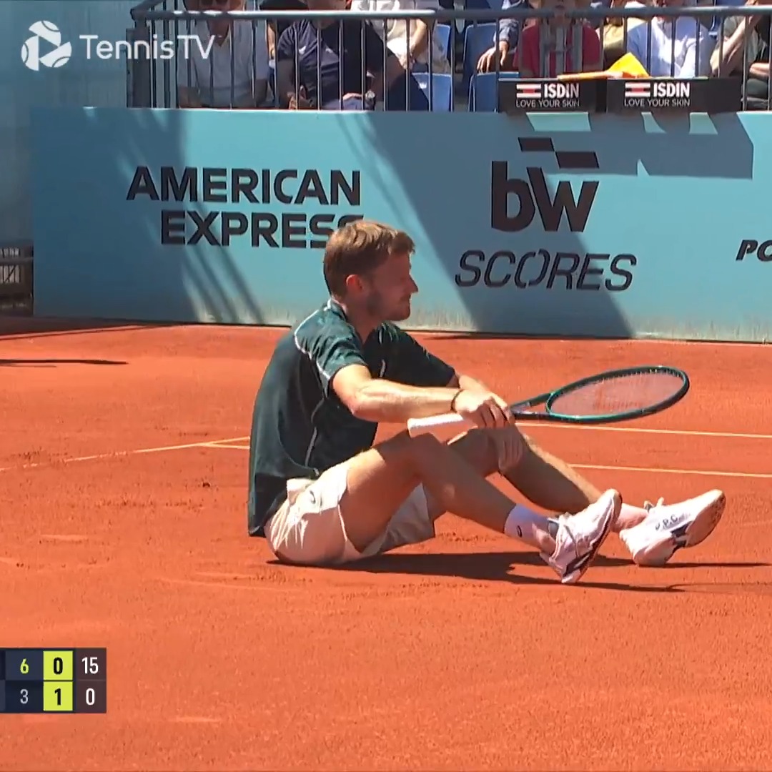 Get well soon, David Goffin ❤️ Alexandre Müller advances after Goffin retires due to injury at 6-3 3-6 1-0. #MMOpen