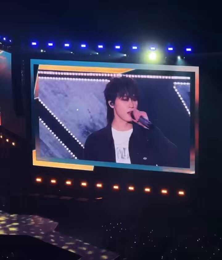 Dino doing Wonwoo's part in Headliner then his?? the key change?? #DINO #디노
