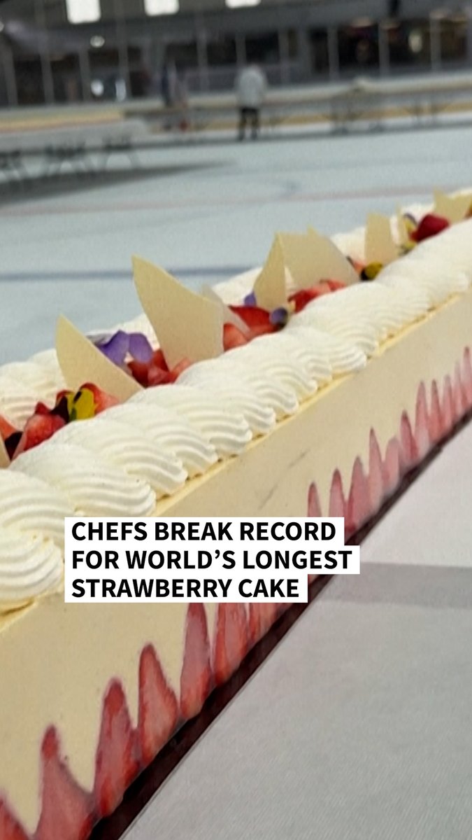 VIDEO: 🇫🇷 🍰 French chefs break record for world's longest strawberry cake The cake, which took one week to complete, was 121.8 metres long and required 350 kilogrammes of strawberries, 150 kgs of sugar and 415 kgs of cream #AFPVertical