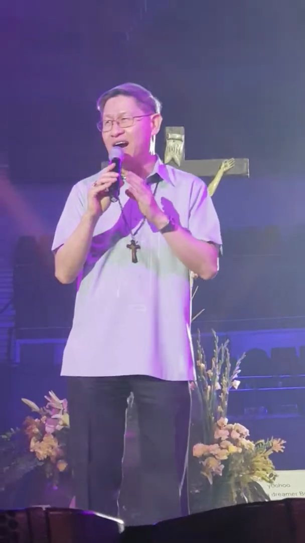 Ok, this is disturbing. Here is Cardinal Luis Antonio Tagle, perhaps the next pope, singing John Lennon's "Imagine" Imagine is an anti-religious song... and "virtually the communist manifesto" - according to Lennon himself.