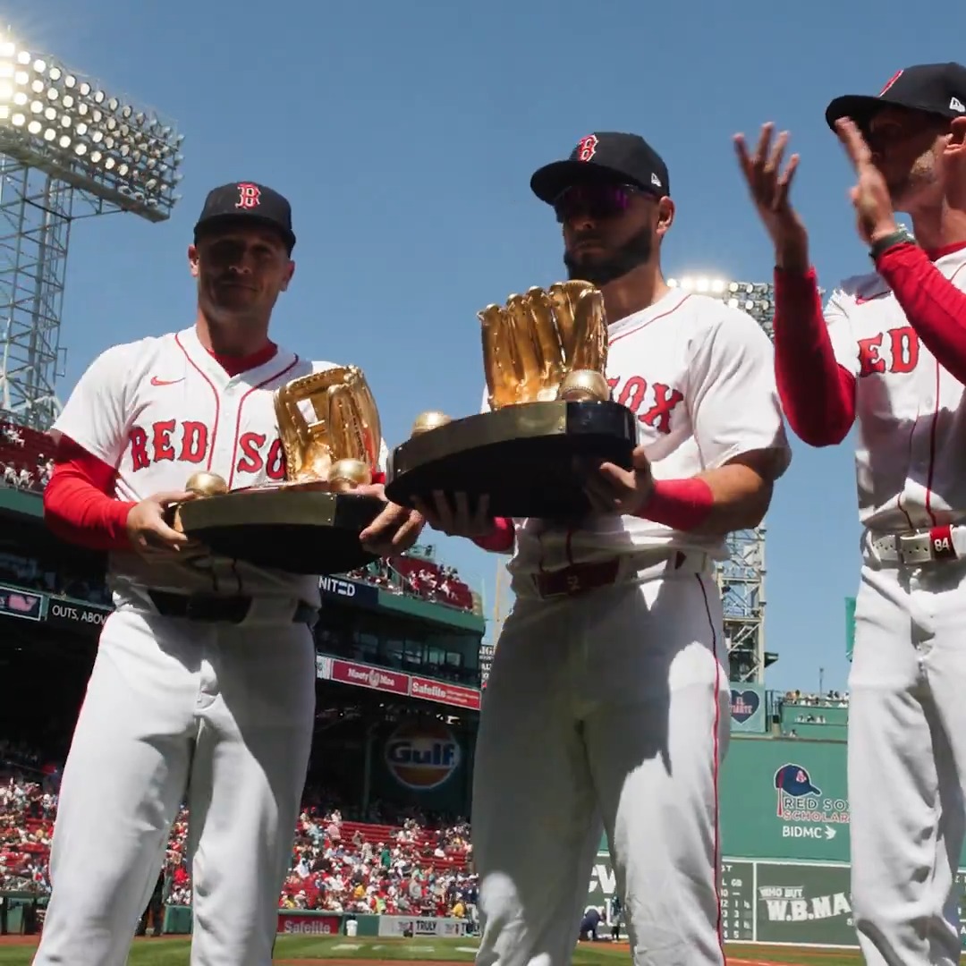 Congrats to Wilyer & Alex on receiving their Gold Glove Awards!