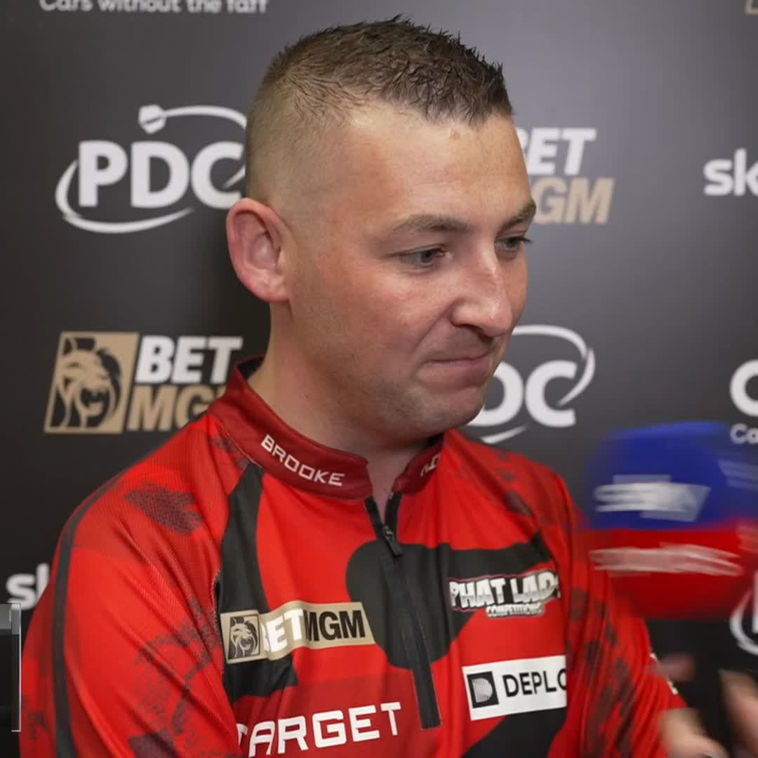 "I had a minor dislocation in my shoulder, so I don't know how I managed to play so well!" 😱 Nathan Apsinall, what a fighter! 💪