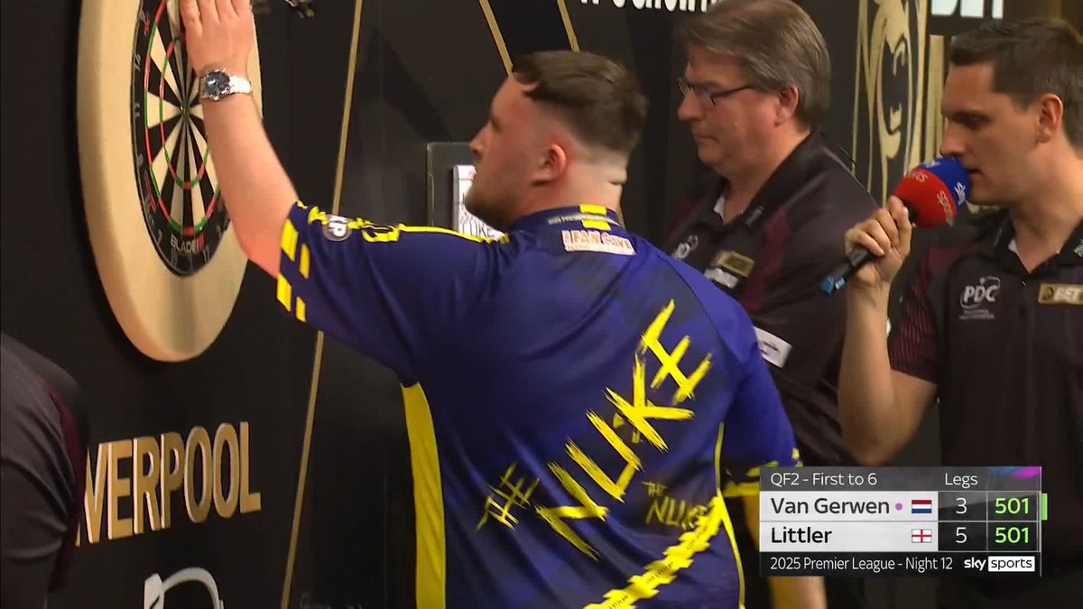 A MASSIVE 160 from Luke Littler 🔥💪 The reaction says it all 👀