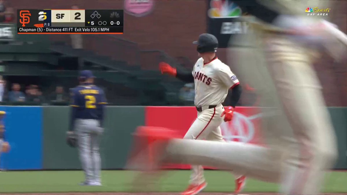 CHAPMAN. Giants within one 👀