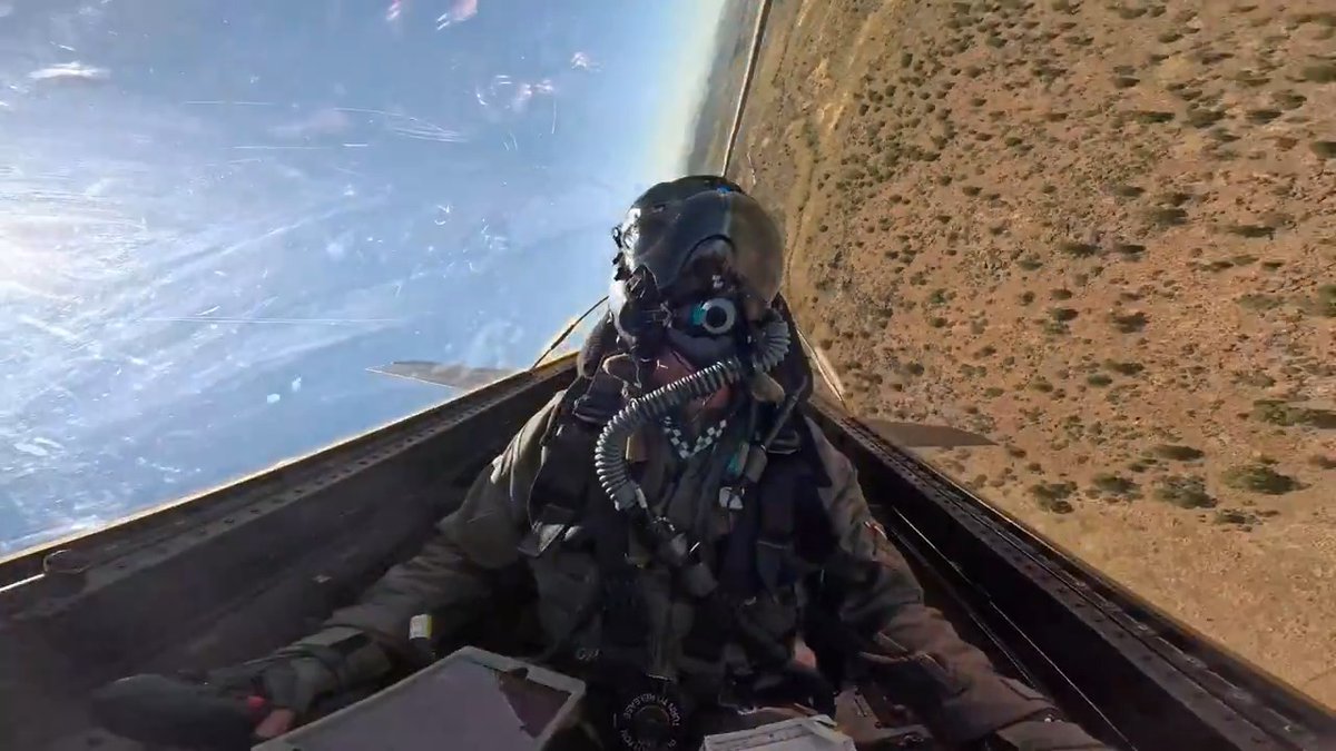 Hell yeah! Thanks A1C Guachun-Chichay for dropping these F-35 edits today. I only made minor tweaks to the original footage to gently introduce Amy to QR.🫡 Warning: Contains Low-Level and Metal. Not suitable for those with precious sensitive ears.🤘