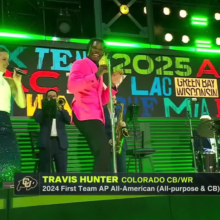 Travis Hunter realizing he might be catching passes from Trevor Lawrence instead of Kenny Pickett