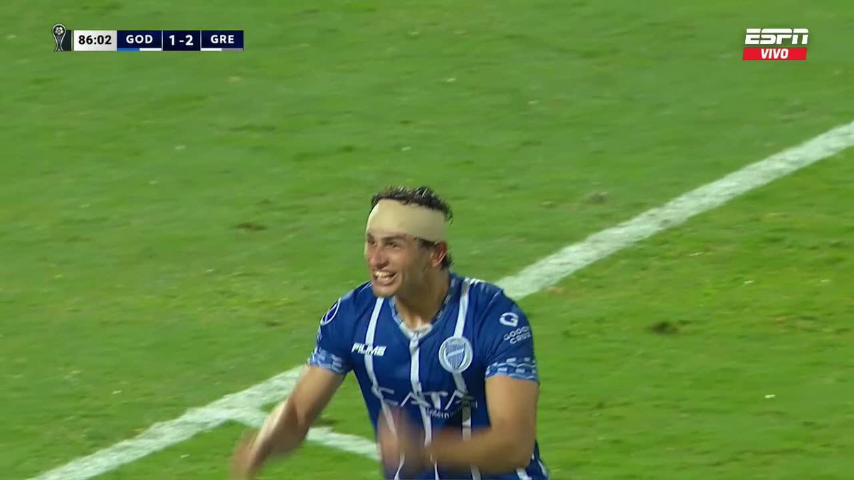 "Godoy Cruz" Porque empató por 2-2 ante Gremio por la Conmebol Sudamericana. Le pegó como el ojete pero igual entró y se llevaron un empate contra los brazucas hijos de re mil putas.