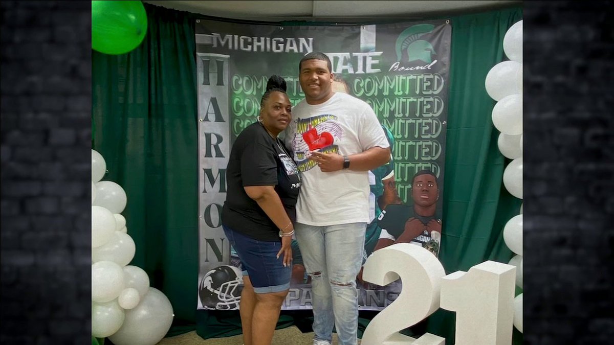 Derrick Harmon’s journey to becoming the 21st overall pick by the Steelers was driven by the strength of his mom Tiffany ❤️
