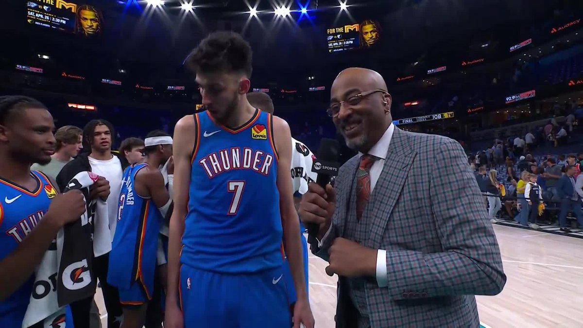 "Everybody's voice holds the same amount of weight" 🤝 Chet Holmgren talked the OKC THUNDER's historic comeback with Dennis 3D Scott 🗣️