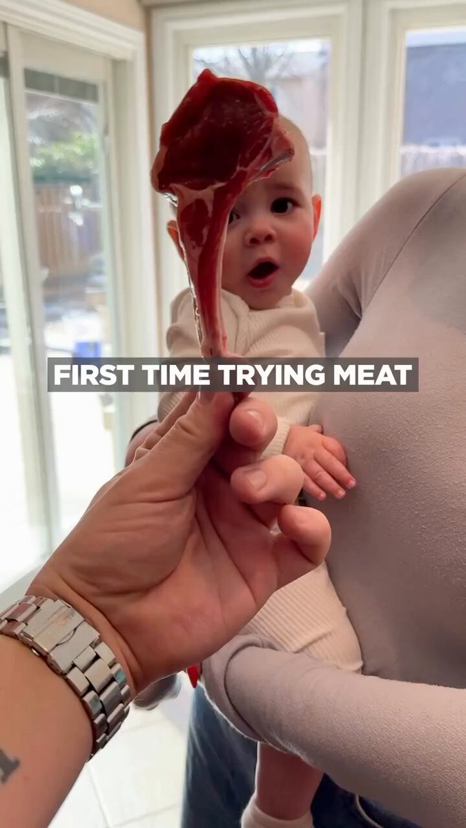 You look like you need a time out from adulting so here you go: Baby’s first lollipop. 🥰 Source: beefbaecon (IG)