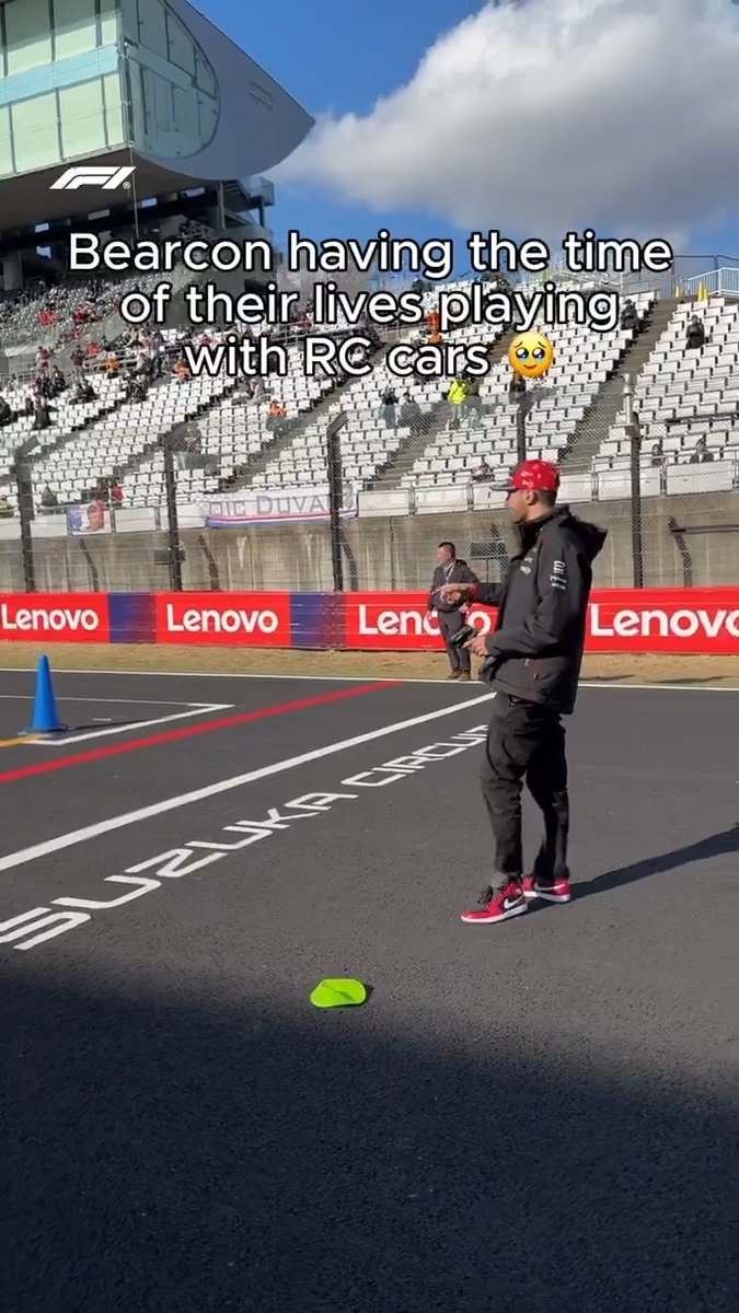 Ollie and Estie having the time of their lives racing RC cars on the main straight in Suzuka 🥹🎮 #F1 MoneyGram Haas F1 Team