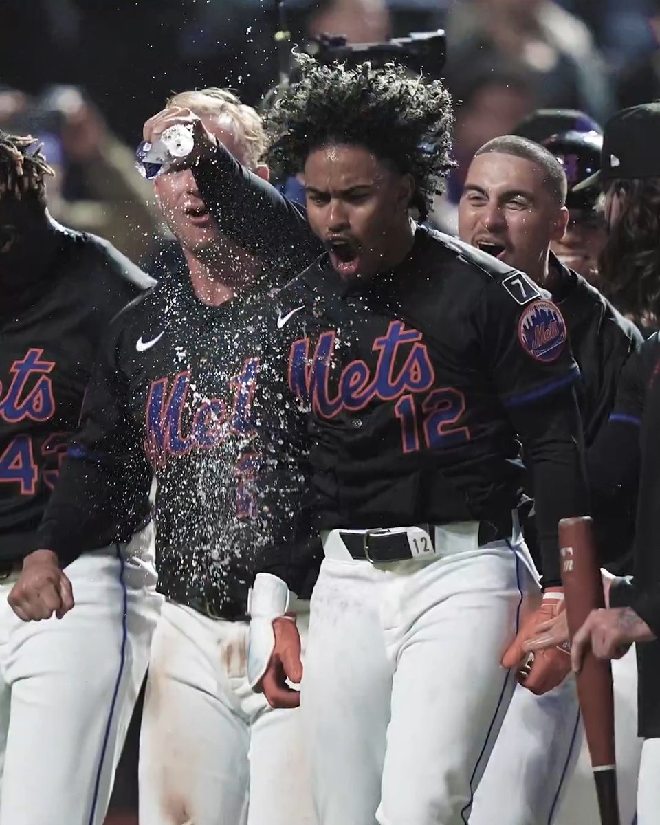 Francisco Lindor has helped lead the New York Mets to a 7-game win streak and the best record in baseball 😁