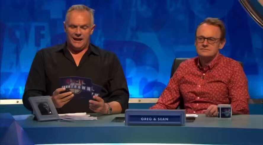 As Chris Eubank Jr is fighting tomorrow let’s go back to this brilliant moment on countdown when Greg Davies was doing his Chris Eubank impression and Chris Eubank actually turned up to surprise him. His arse absolutley fucking dropped 🤣
