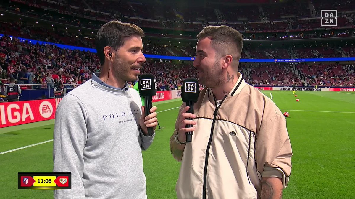 ¿Los nervios del cantante, o los del futbolista? 😏 Beret nos cuenta su experiencia... como cantante 🎶 #LALIGAenDAZN ⚽
