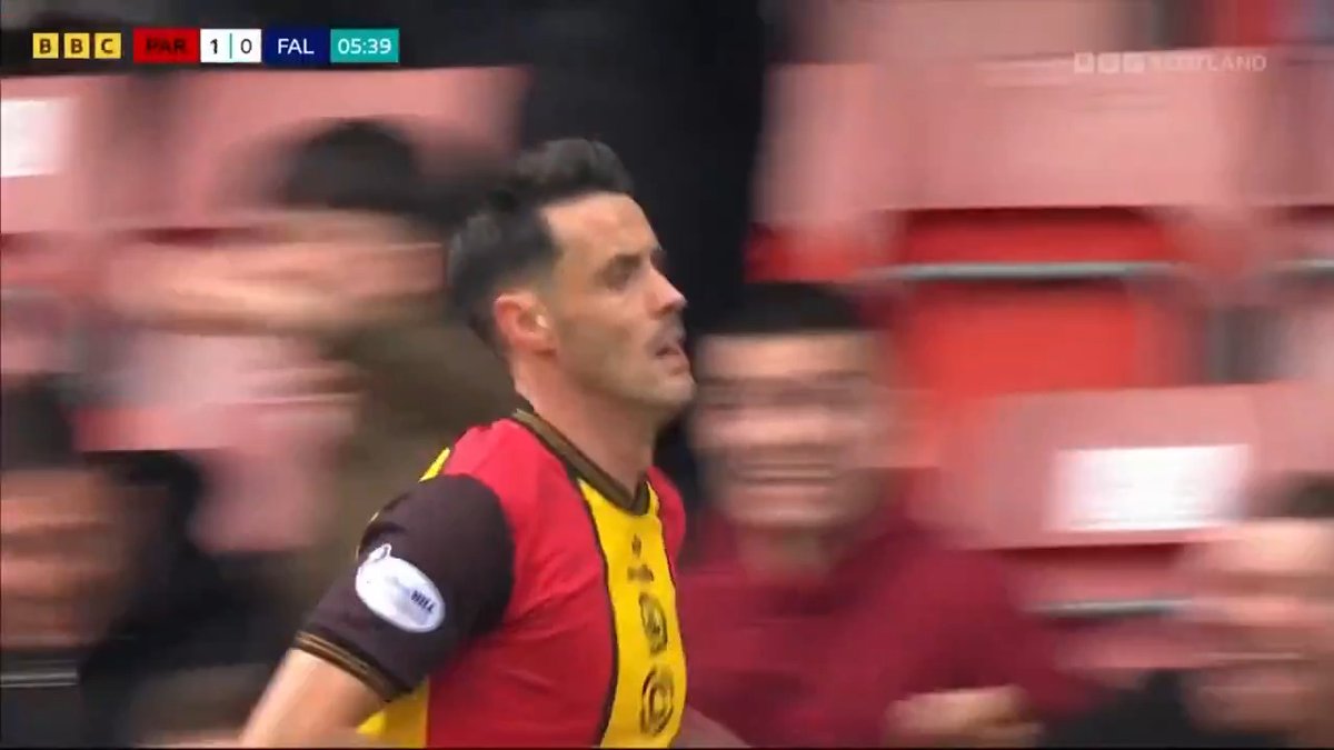 A nightmare at the back from Falkirk and Partick Thistle lead! Brian Graham's 19th goal of the season ⚽️ #BBCFootball