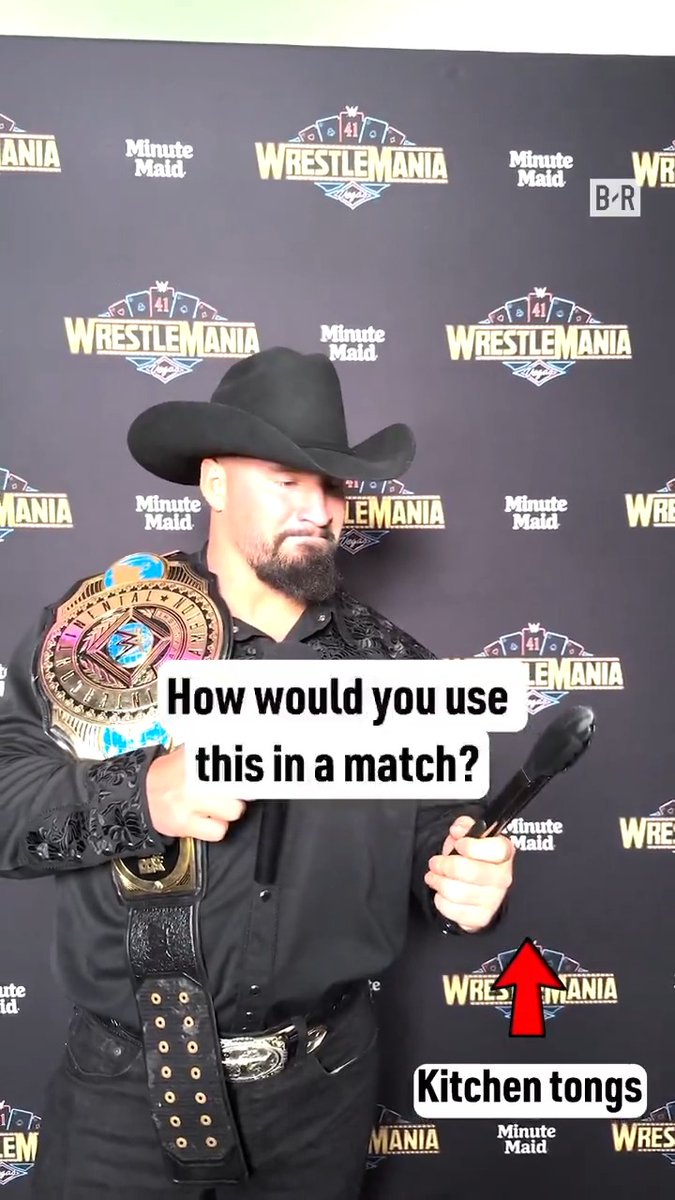 "I would use this to take Dominik Mysterio's stupid chicken tenders... and shove them down his throat" 🤣 How would you use kitchen tongs in a match?