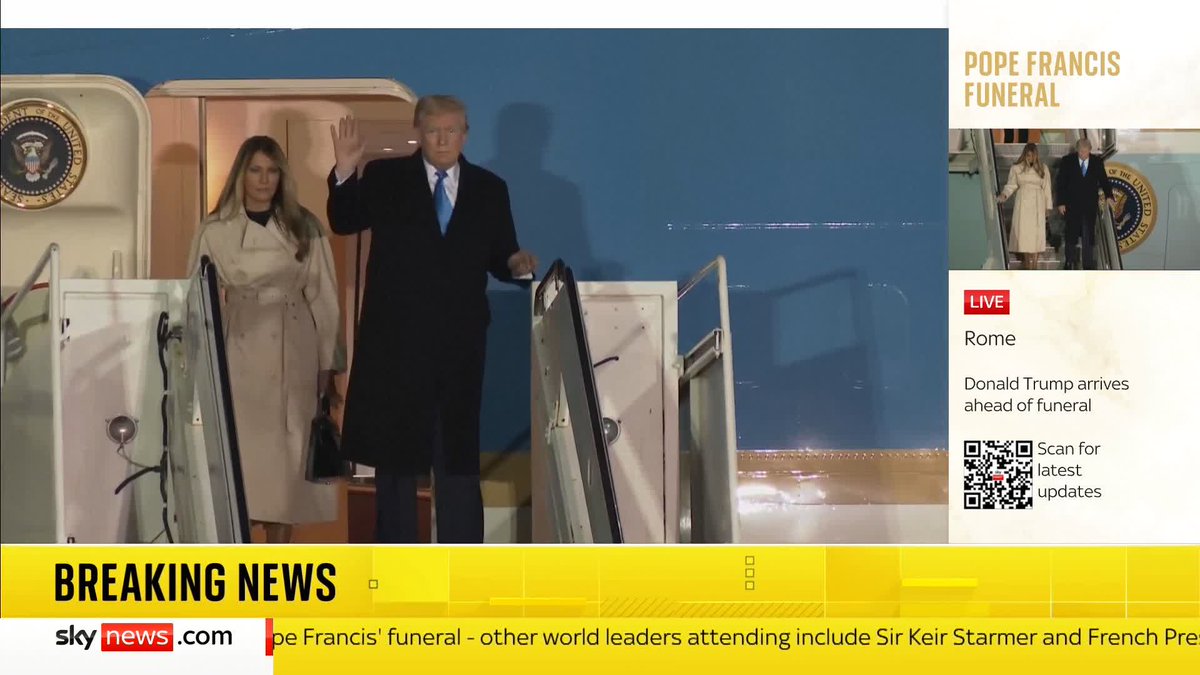 🚨 AGORA!!! Trump é o último a chegar ao funeral do Papa Francisco, pouco antes do fechamento do caixão. A cerimônia já foi encerrada para o público. Resta pouco tempo até o fechamento definitivo do caixão do Papa.