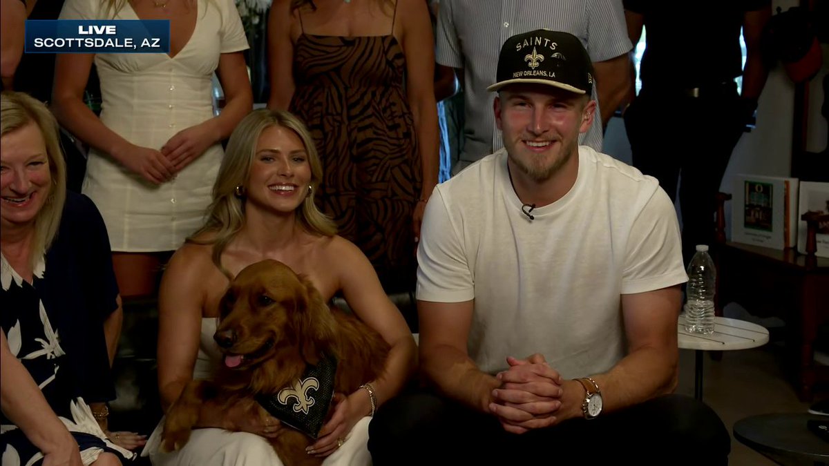Did Tyler Shough's dog know something we didn't? 😂