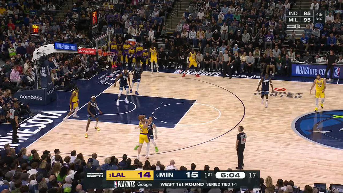 RUDY GOBERT GRABBED IT OUT OF MID-AIR 😱
