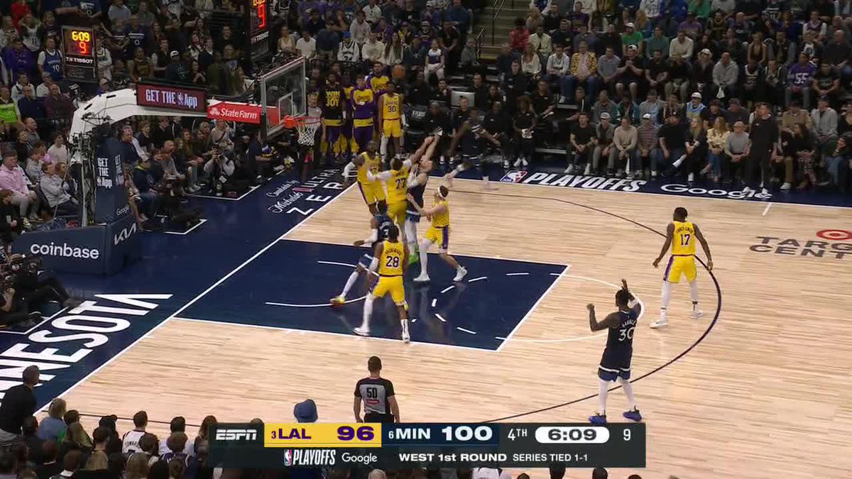 LEBRON JAMES DOES IT AGAIN 🔥