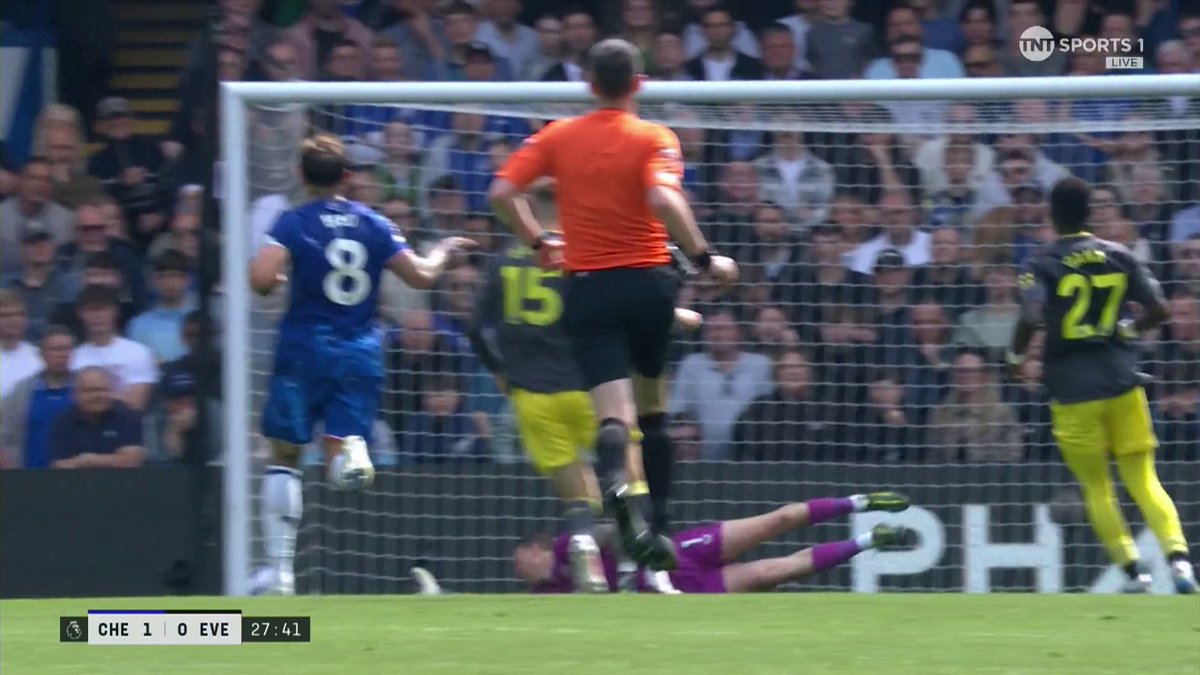 What a strike that is ๐ Nicolas Jackson fires Chelsea ahead just before the half-hour mark! ๐บ TNT Sports & discovery+ UK
