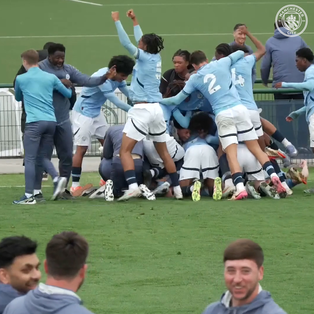 Limbs everywhere you look! 🤩 The moment we won the #U18PL North title in added time 🏆🩵
