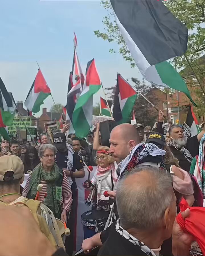 The quiet village of Shenstone, Staffordshire (pop. 2,000) has been invaded this afternoon by pro-terrorist Palestine agitators, bussed in from outside for yet another hate march. They really are the worst of Britain. 🤬