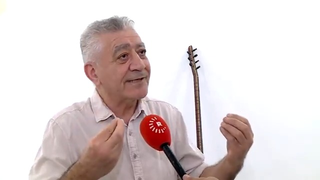 Hunermend Ciwan Haco li ser Konferansa Yekrêzî û Yekhelwesta Kurdî ya Rojavayê Kurdistanê got: 🎙️ ❝Divê Kurd herin Şamê û cografyaya Kurdistanê were diyarkirin❞ 🎙️ ❝Ji xeynî tifaqa Kurdan ti rê li ber me nînin❞ 🎙️ ❝Ji Efrînê heta Hisîça û Dêrikê cografyaya Kurdistanê ye❞ 🎙️ ❝Xerb û Şerqê Feratê me eleqeder nake heyran❞ 🎙️ ❝Meseleya me neteweyî ye❞ 🎙️ ❝Divê erdên Kurdan ên di destê Ereban de werin vegerandin❞ #Rojava #CiwanHaco