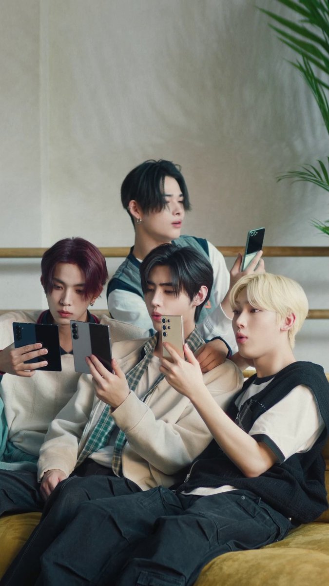 ¿Los chicos de @enhypen en Argentina? No lo sabemos 👀 Pero mientras esperamos, grabá tus coreos como ellos 😉 las funciones de Galaxy AI y compartí al instante con #QuickShare. #GalaxyAI #Enhypen #EnhypenxSamsung