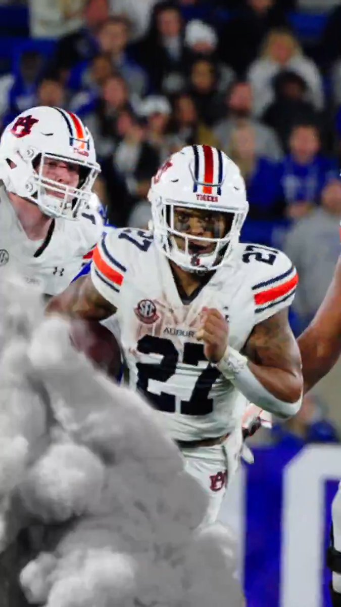 𝐅𝐨𝐨𝐭𝐛𝐚𝐥𝐥. 𝐆𝐮𝐲. 😤 Los Angeles Rams you got a great one coming 🦅 #AuburnMade | #NFLDraft