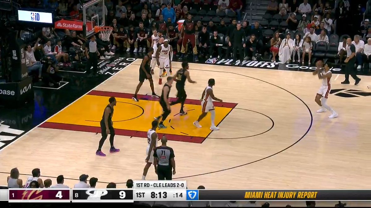 Knock it down, Kel'el! 🎯 We've got a 12-4 lead on TNT & FanDuel Sports Network 📺