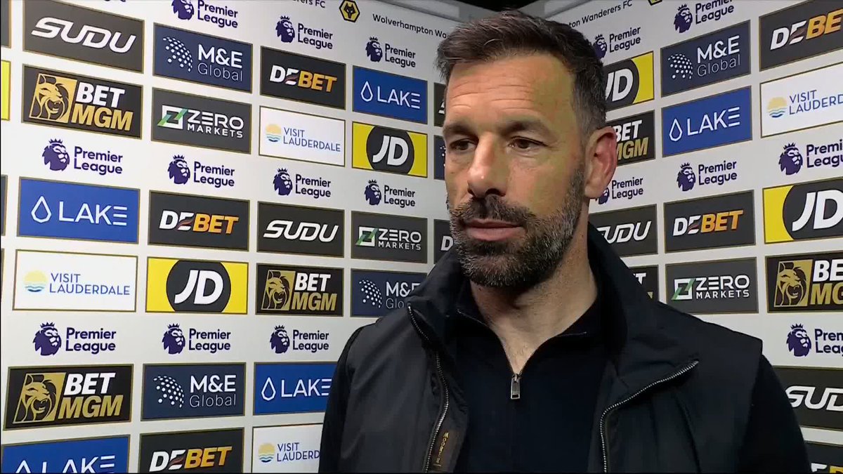 🗣️ "I'm still waiting" Ruud van Nistelrooy discusses if anyone has spoken to him about his future at Leicester 🔵