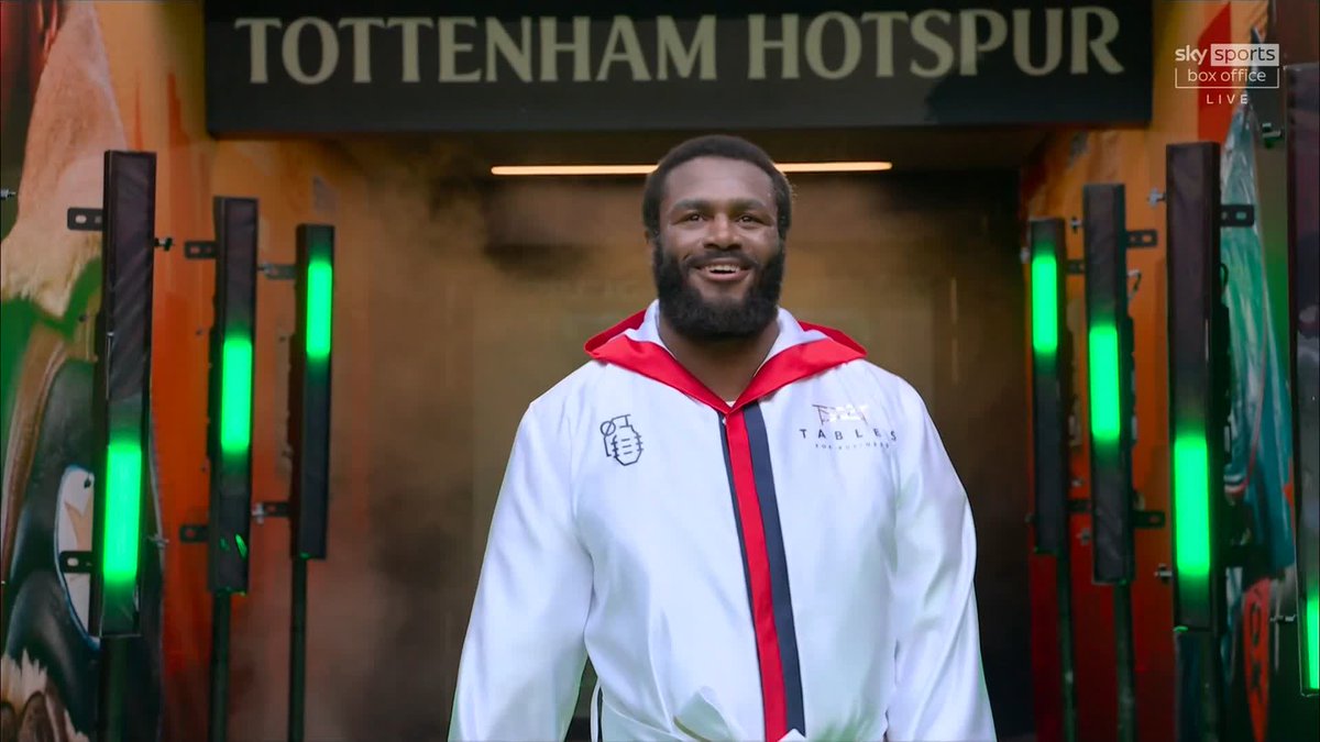 Cheavon Clarke walking out to 'North London Forever' at the Spurs Stadium 🔴😅 #EubankBenn | Tonight | Live on Sky Sports Box Office 📲 Watch here:
