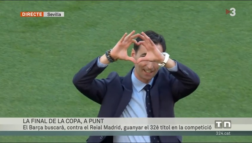 Qué hace De Burgos Bengoetxea mandándole corazones a Florentino.