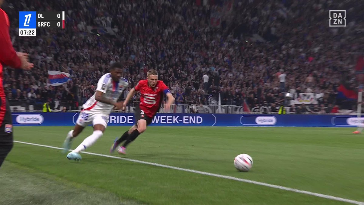 𝗢𝗛𝗛𝗛𝗛 𝗢𝗨𝗜𝗜𝗜𝗜 🤩❤️💙 Malick Fofana 🇧🇪 déboule et envoie un missile en lucarne. Quel talent. 💎 🎥 DAZN France