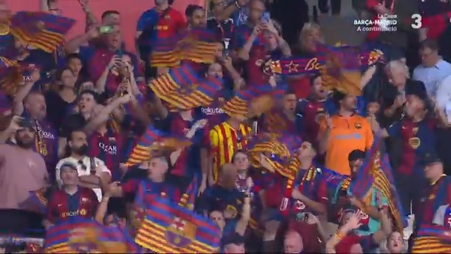 🙌🏽 PELL DE GALLINA 🔊 Així ha sonat l'himne del Barça a La Cartuja #LaCopa3Cat ▶️