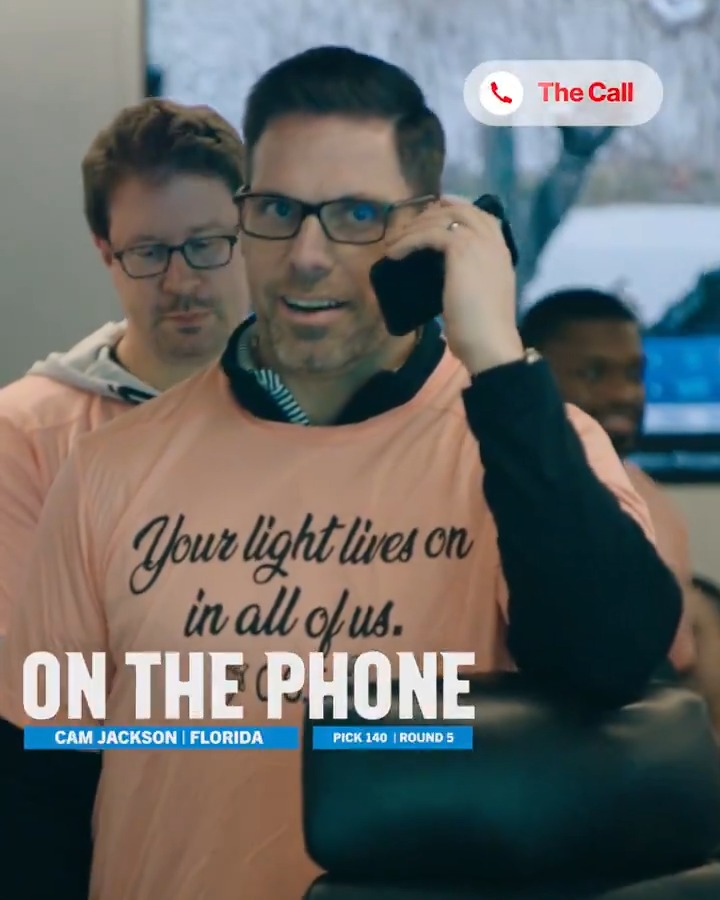 What's up big fella? Verizon | #KeepPounding