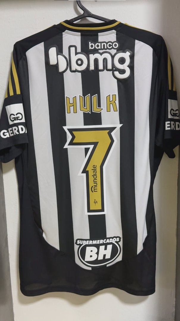 🏟️ Preto & Branco & tudo pronto no vestiário! 🏴🏳️