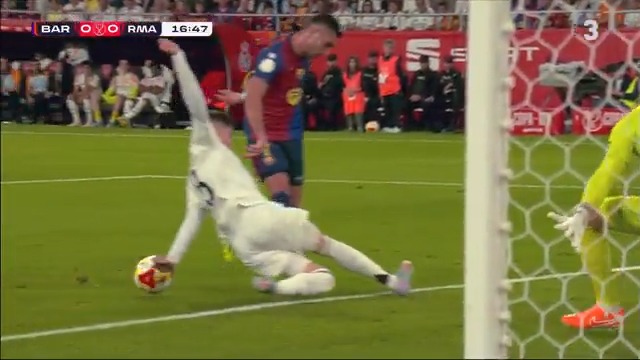 🚨 La acción de la polémica ❓ ¿Hay penalti por manos de Fede Valverde?