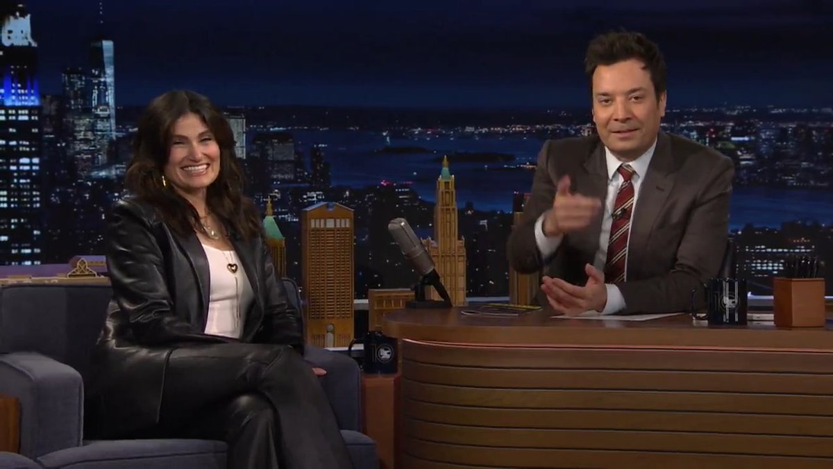 .Idina Menzel reacts to footage of herself before she made her Broadway debut as Maureen in Rent in 1996! #FallonTonight