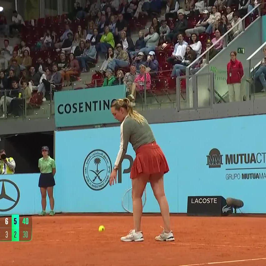 VEKIC MASTERCLASS 👩‍🏫 Donna Vekic plays an incredible match rallying back to defeat Navarro in an entertaining three setter, 4-6, 6-3, 6-2! #MMOPEN
