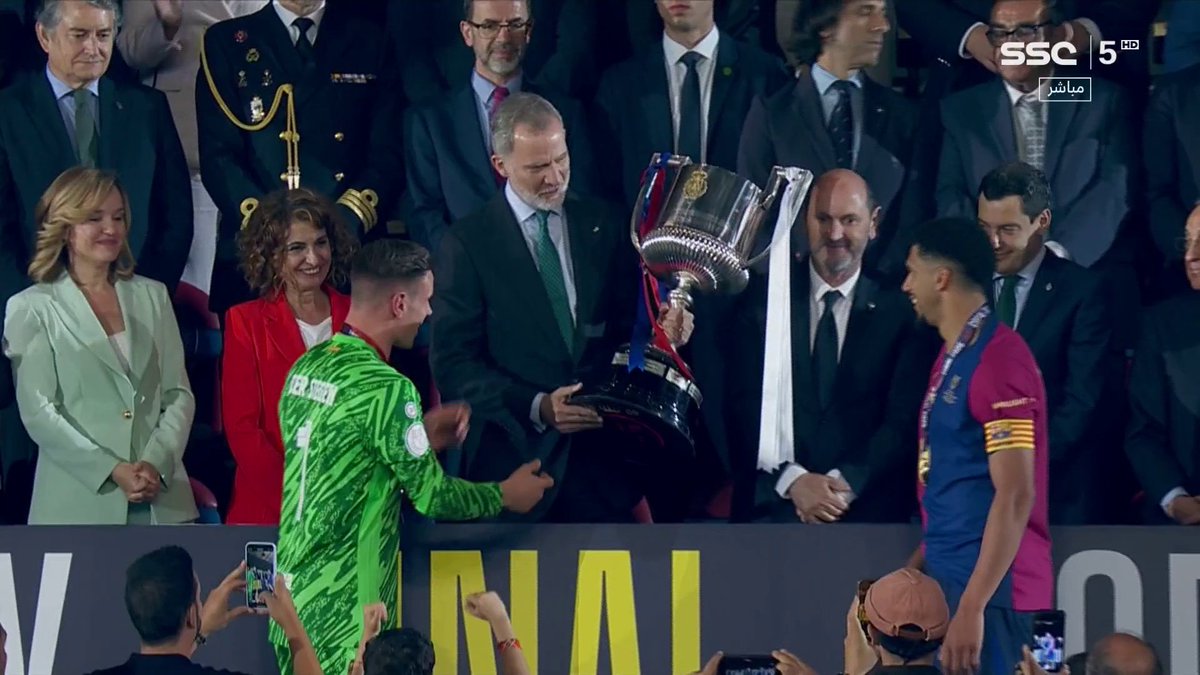 🚨🚨🚨🚨🚨🚨🚨🚨🚨🚨🚨🚨🚨🚨🚨 تتويج نادي برشلونة بالكامل بصوت فارس عوض ♥️💙